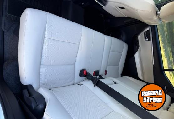 Camionetas - Toyota SW4 DIAMOND 2025 Diesel 11000Km - En Venta