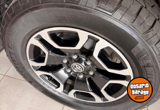 Camionetas - Toyota Hilux 2021 Diesel 91000Km - En Venta