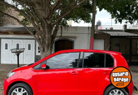 Autos - Volkswagen Up high 2015 Nafta 140000Km - En Venta