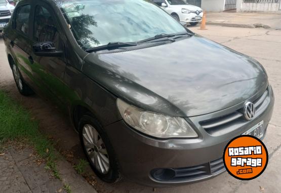 Autos - Volkswagen Voyage confortline 2009 Nafta 150000Km - En Venta