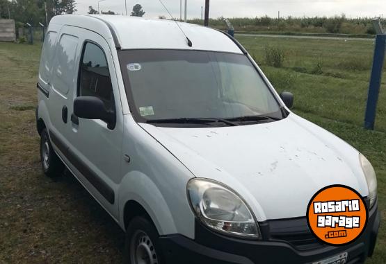 Utilitarios - Renault KANGOO 2015 GNC 203000Km - En Venta