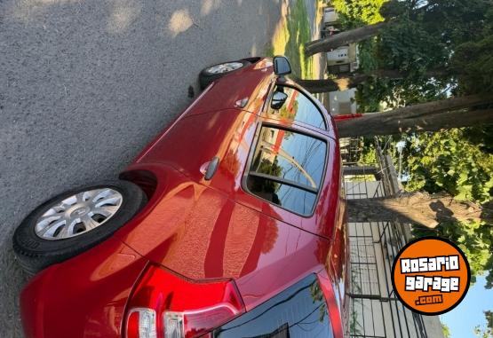 Autos - Renault Sandero 2011 GNC 183500Km - En Venta