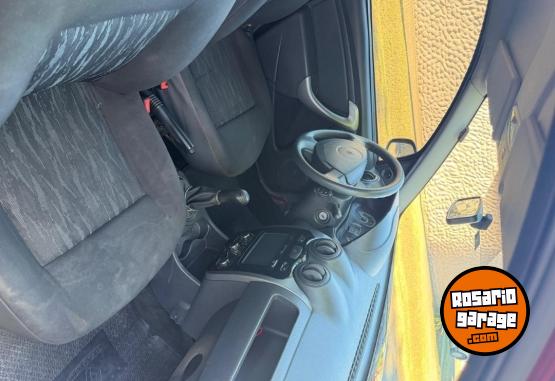 Autos - Renault Sandero 2011 GNC 183500Km - En Venta