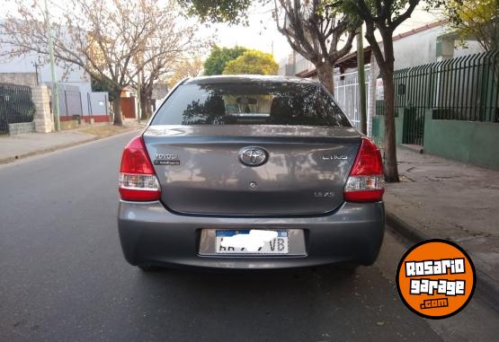 Autos - Toyota Etios XS 2016 Nafta 114000Km - En Venta