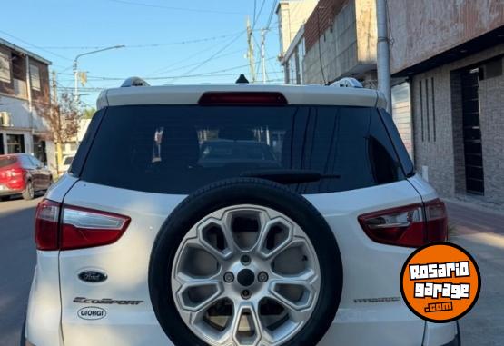 Utilitarios - Ford Eco sport , titanium 2018 Nafta 103000Km - En Venta