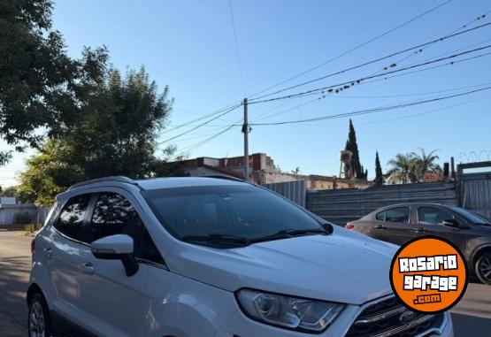 Utilitarios - Ford Eco sport , titanium 2018 Nafta 103000Km - En Venta
