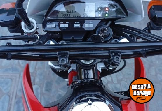 Motos - Honda Tornado 250 2015 Nafta 15000Km - En Venta