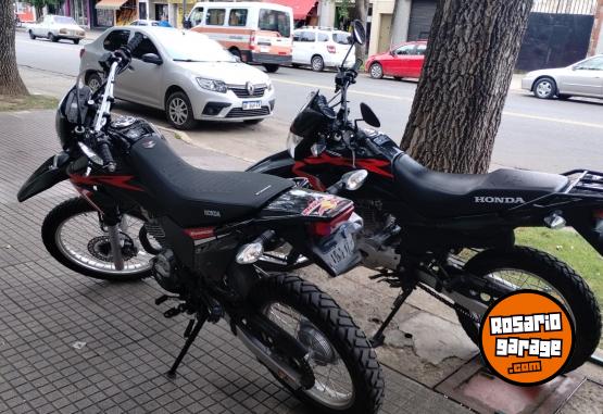 Motos - Honda Tornado xr 250 2023 Nafta 23000Km - En Venta