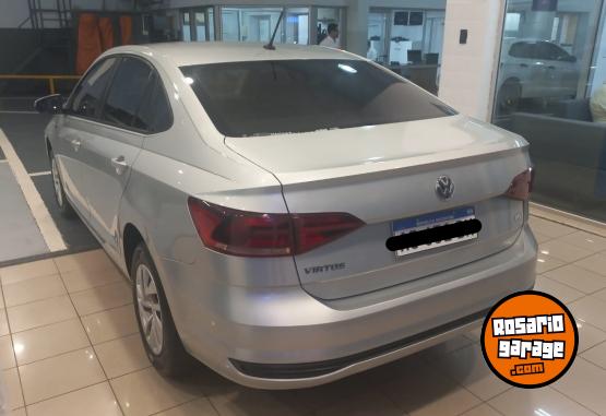 Autos - Volkswagen VIRTUS TRENDLINE 1.6 MT 2018 Nafta 122000Km - En Venta