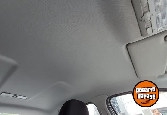 Autos - Volkswagen Voyage 2013 Nafta 250000Km - En Venta