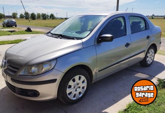 Autos - Volkswagen Voyage 2011 Nafta 189000Km - En Venta