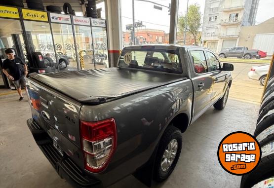 Camionetas - Ford Ranger XLS 2014 Diesel 172000Km - En Venta