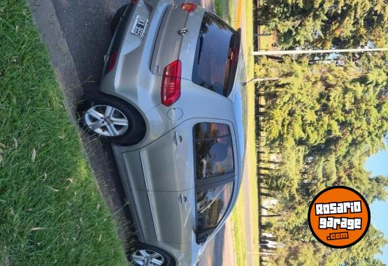 Autos - Volkswagen Fox 2015 Nafta 107000Km - En Venta