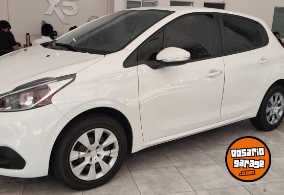 Autos - Peugeot PEUGEOT 208 ACTIVE 1.6 11 2019 Nafta 107000Km - En Venta