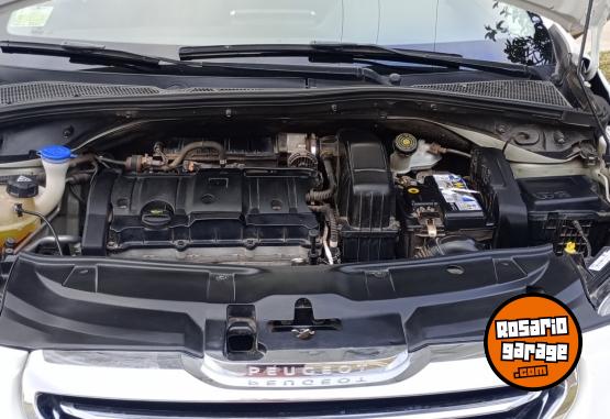 Autos - Peugeot 2008 feline 2017 Nafta 62000Km - En Venta