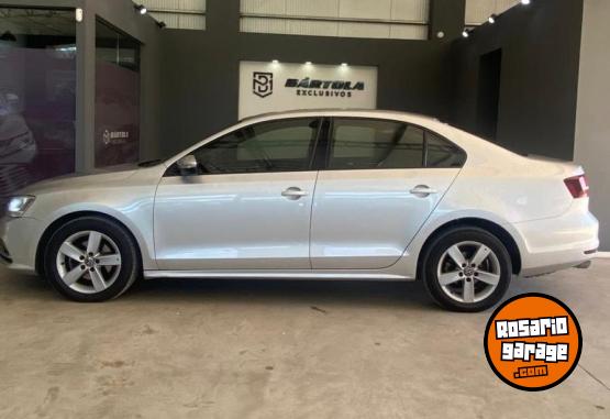 Autos - Volkswagen Vento Advance  2.5L 2016 Nafta 98000Km - En Venta