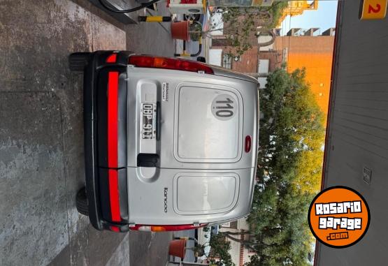 Utilitarios - Renault Kangoo 2014 GNC 250000Km - En Venta