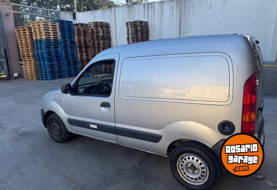 Utilitarios - Renault Kangoo 2014 GNC 250000Km - En Venta