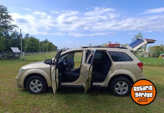 Camionetas - Dodge Journey 2.4 SXT 7Pas 2011 Nafta 201000Km - En Venta