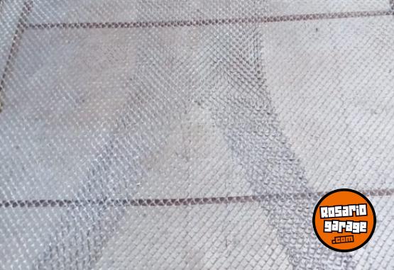 Hogar - Cama individual de hierro y madera - En Venta