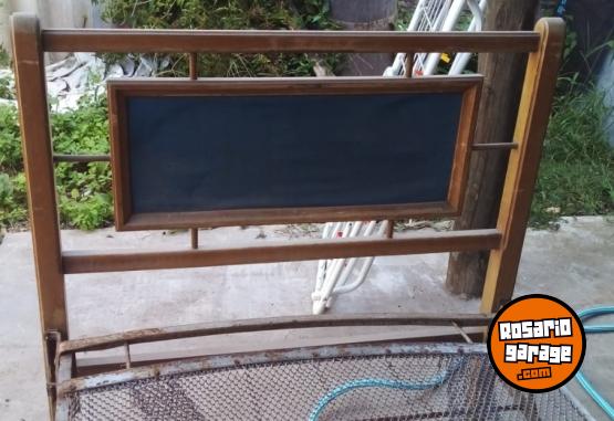 Hogar - Cama individual de hierro y madera - En Venta