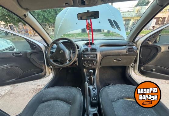 Autos - Peugeot 206 2008 Nafta 180000Km - En Venta