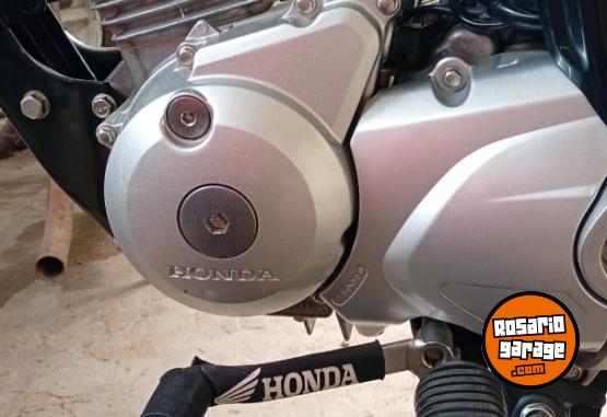 Motos - Honda Titan 2020 Nafta 14700Km - En Venta