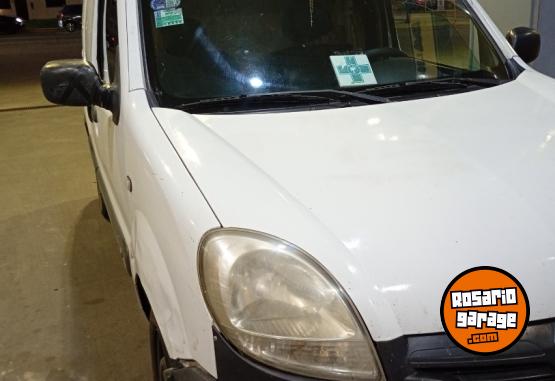 Utilitarios - Renault Kangoo 2014 GNC 300000Km - En Venta