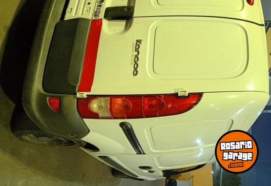 Utilitarios - Renault Kangoo 2014 GNC 300000Km - En Venta