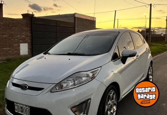 Autos - Ford Kinetic 2013 Nafta 220000Km - En Venta