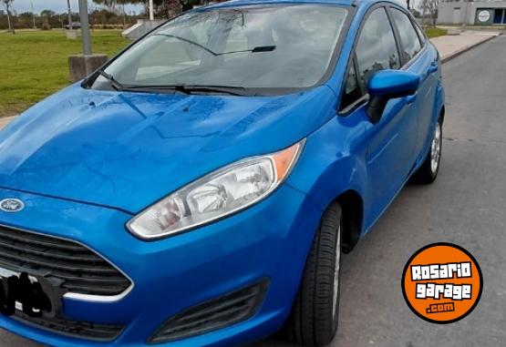 Autos - Ford Fiesta. Kinetic 2014 Nafta 177000Km - En Venta