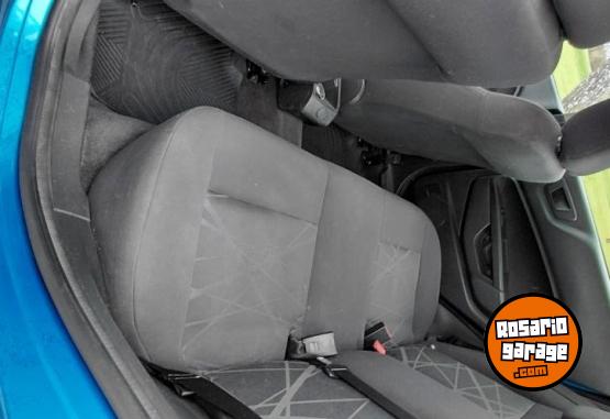 Autos - Ford Fiesta. Kinetic 2014 Nafta 177000Km - En Venta