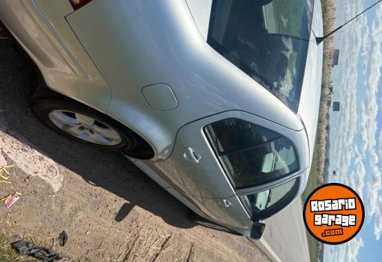 Autos - Volkswagen Bora 2.0 2008 Nafta 230000Km - En Venta