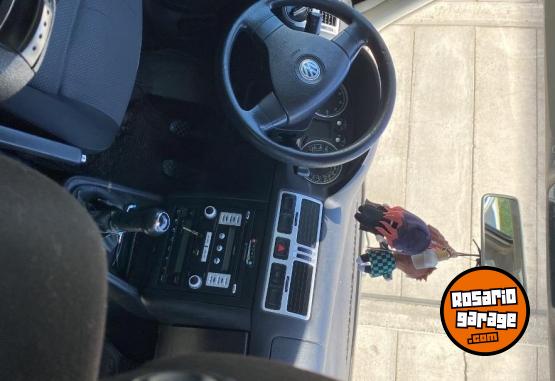 Autos - Volkswagen Bora 2.0 2008 Nafta 230000Km - En Venta
