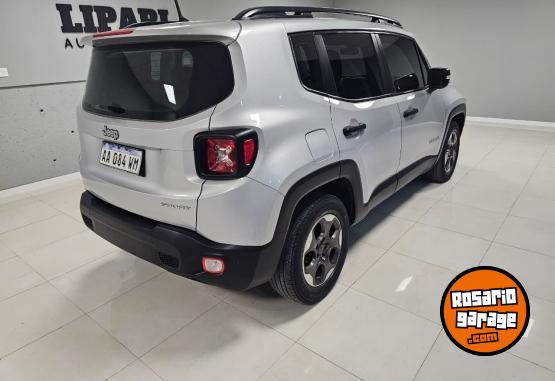Camionetas - Jeep Renegade Sport mt5 2016 Nafta 127000Km - En Venta