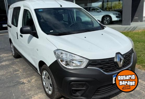 Utilitarios - Renault KANGOO EXPRESS CONFORT 5A 2023 Nafta 60000Km - En Venta