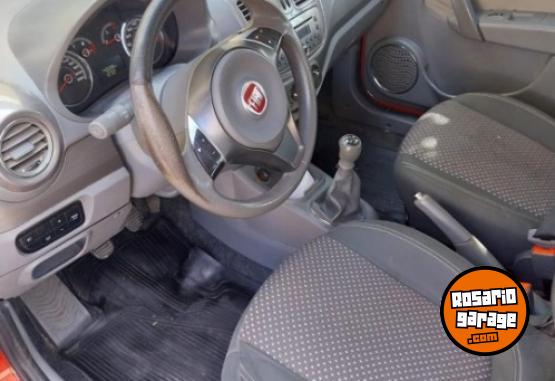 Autos - Fiat Grand siena 2014 Nafta 140000Km - En Venta