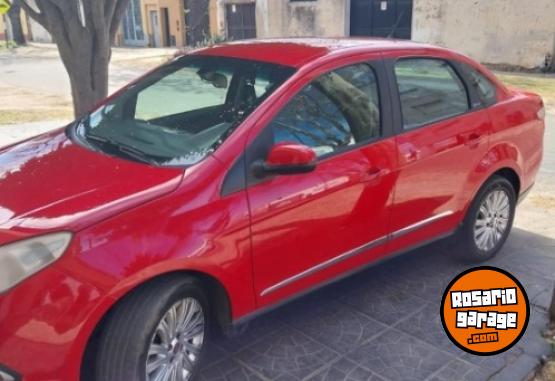 Autos - Fiat Grand siena 2014 Nafta 140000Km - En Venta