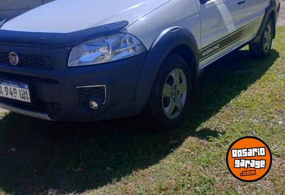 Camionetas - Fiat STRADA WORKING 2017 Nafta 100000Km - En Venta