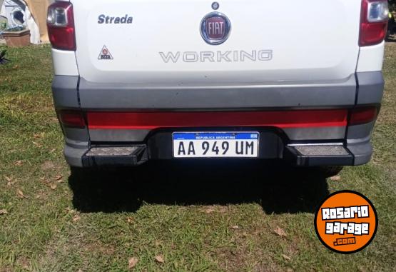Camionetas - Fiat STRADA WORKING 2017 Nafta 100000Km - En Venta