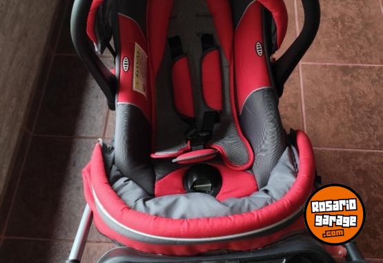 Artículos para bebé - Coche con huevito - En Venta