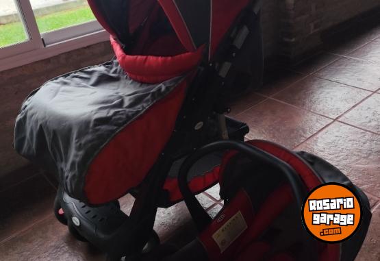 Artículos para bebé - Coche con huevito - En Venta