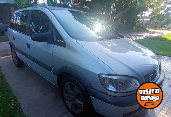 Autos - Chevrolet ZAFIRA  GL 2003 Nafta 200000Km - En Venta