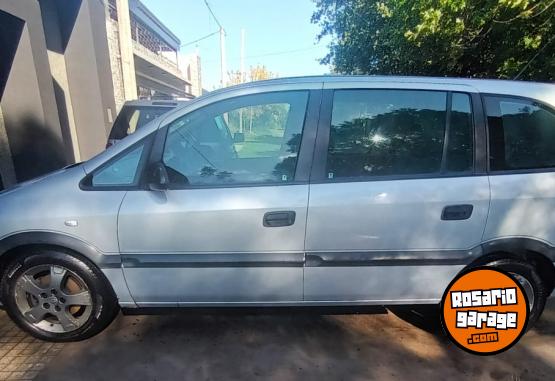 Autos - Chevrolet ZAFIRA  GL 2003 Nafta 200000Km - En Venta