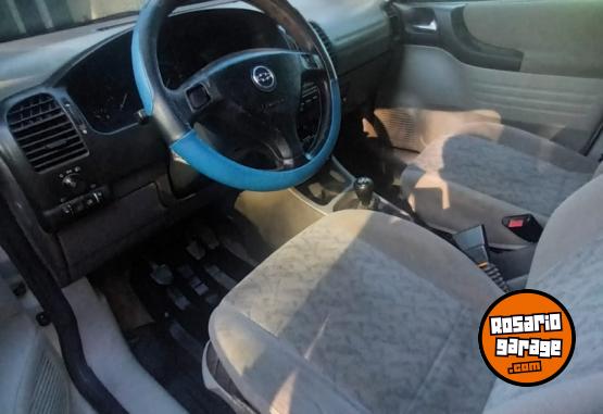 Autos - Chevrolet ZAFIRA  GL 2003 Nafta 200000Km - En Venta