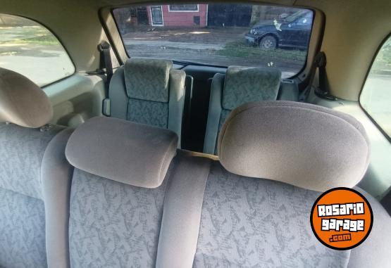 Autos - Chevrolet ZAFIRA  GL 2003 Nafta 200000Km - En Venta