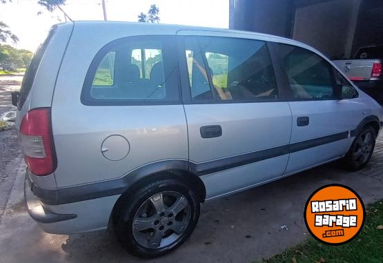 Autos - Chevrolet ZAFIRA  GL 2003 Nafta 200000Km - En Venta