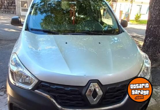 Utilitarios - Renault Kangoo 2021 Nafta 75000Km - En Venta