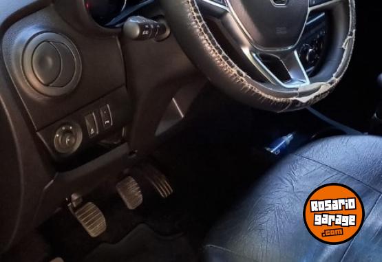 Utilitarios - Renault Kangoo 2021 Nafta 75000Km - En Venta