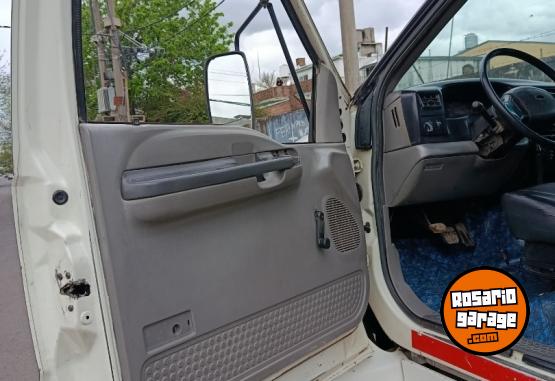 Camiones y Gr�as - Ford 14.000 - En Venta